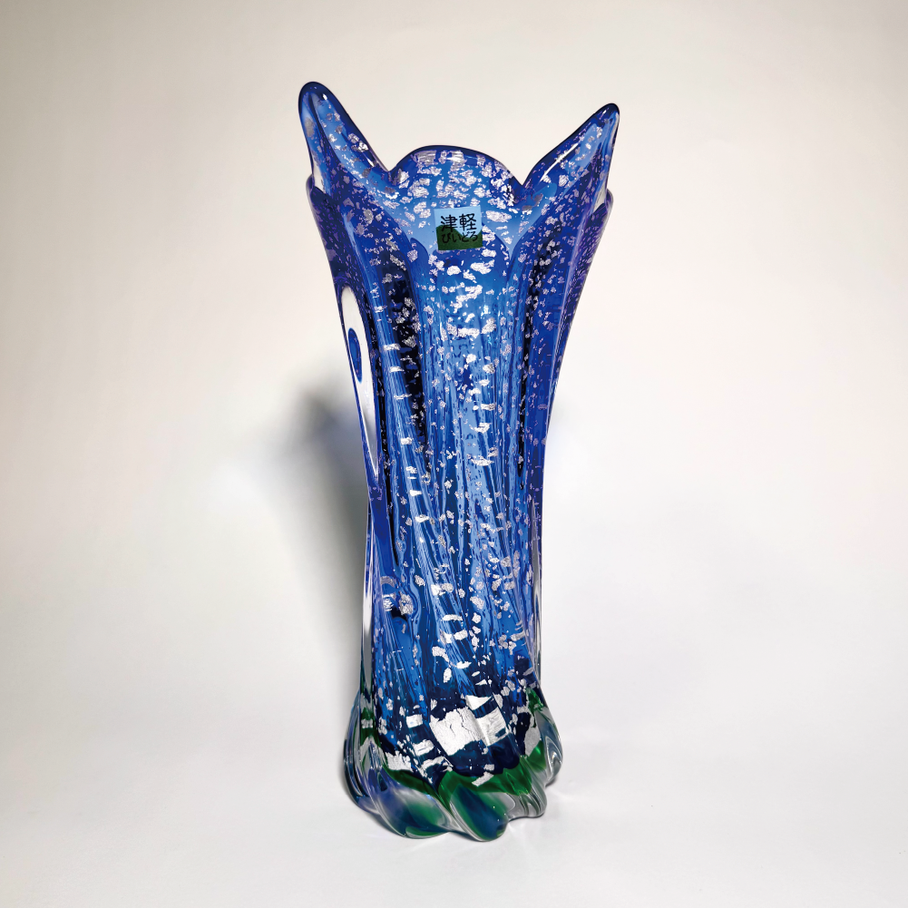 日本津輕玻璃|水藍花形銀箔玻璃花瓶|