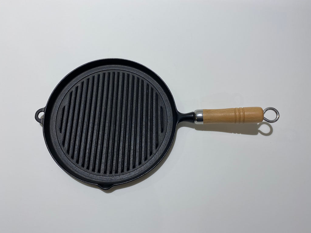 岩鑄|25公分木柄烤盤|南部鐵器/烤盤/煎鍋/鐵鍋/鑄鐵鍋/鑄鐵烤盤/牛排鍋/烤肉/露營 (23029)