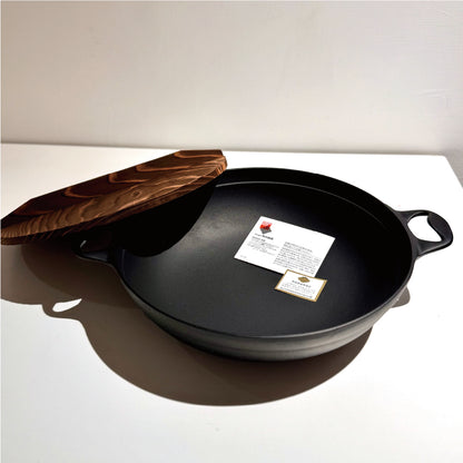 Rock cast｜33cm Shanhai pot｜With wooden lid/cast iron pot/iron pot/IWACHU/rock cast iron pot/camping/soup pot/wok (21044)