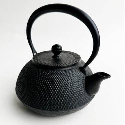 🫖 Rock Casting｜アラレBlack Shaded Fu｜IWACHU Southern Ironware｜Iron Kettle｜Urgently Needed｜Iron Bottle｜Making Tea